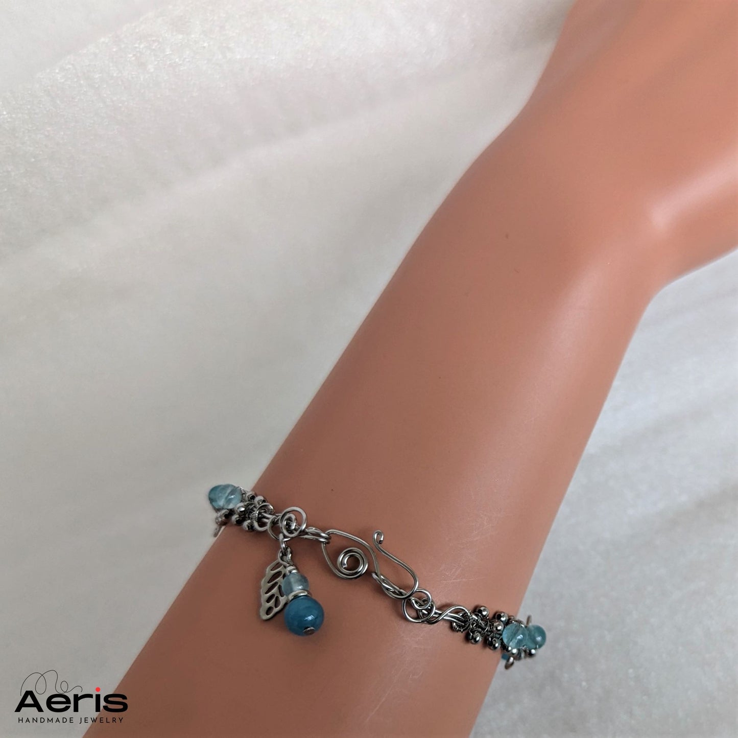 Sistem handmade de inchidere pentru bratara cu charmuri