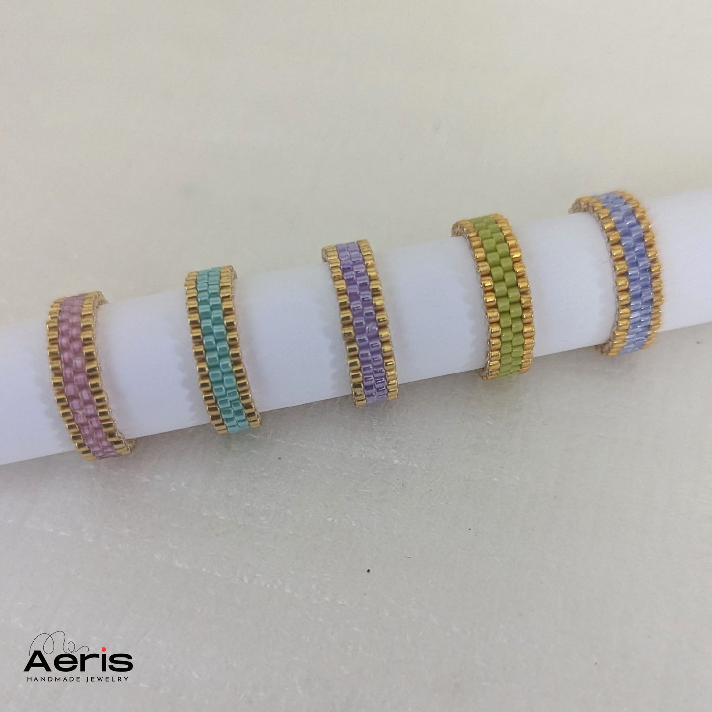 Inele handmade colorate, cu benzi aurii