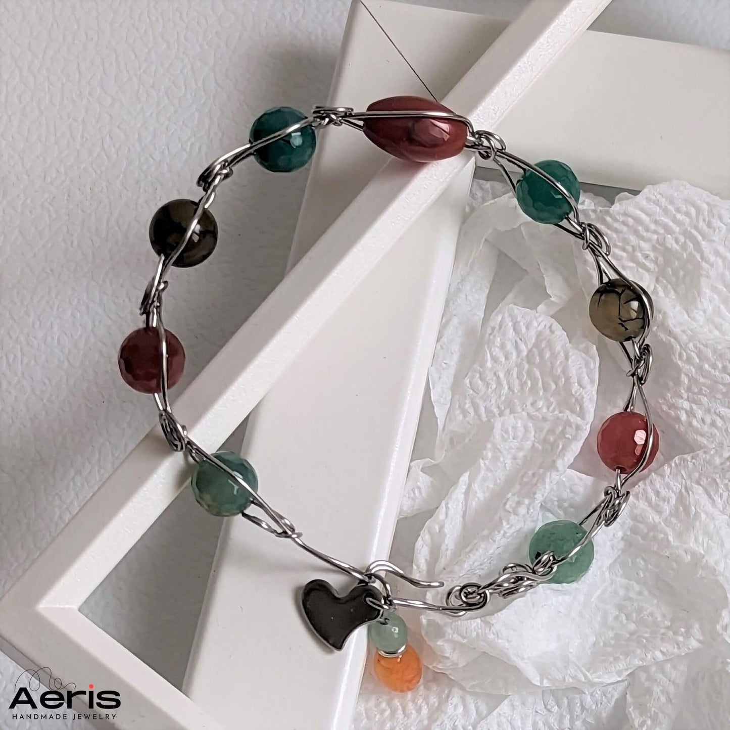 Bratara cu agate multicolore, sistem de inchidere handmade