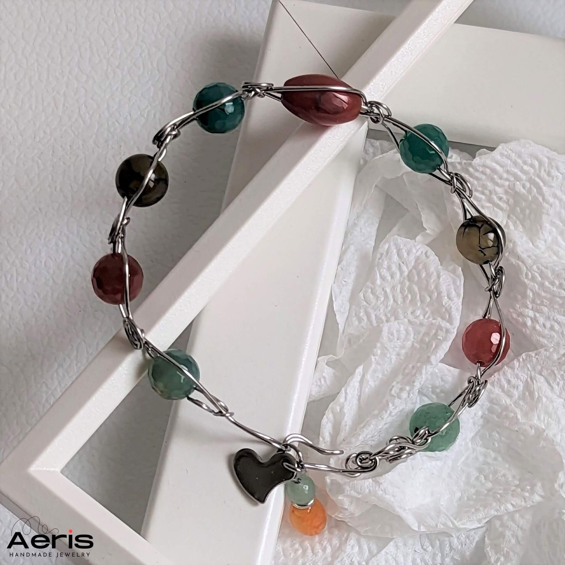 Bratara cu agate multicolore, sistem de inchidere handmade