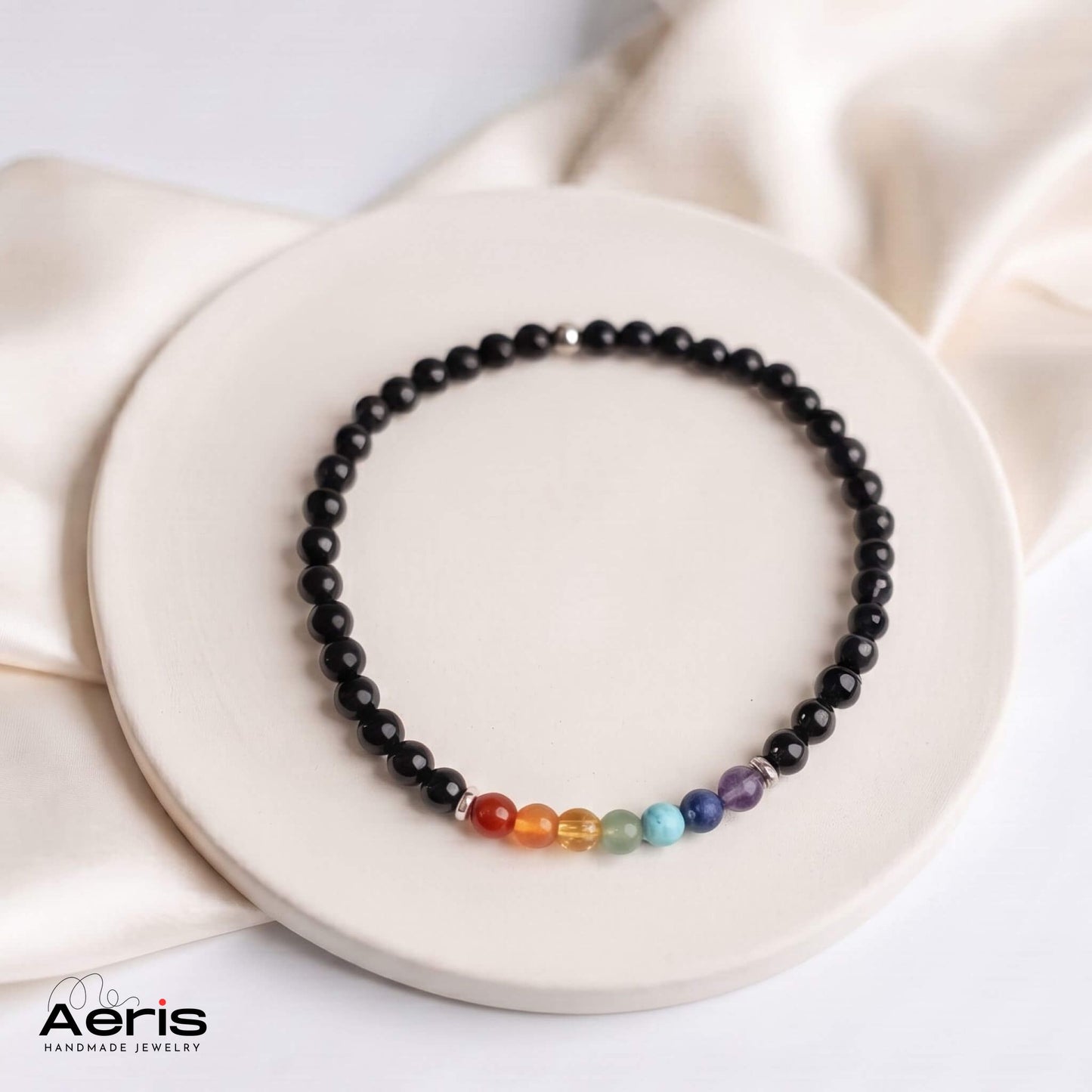 Bratara elastica handmade pe suport din ceramica