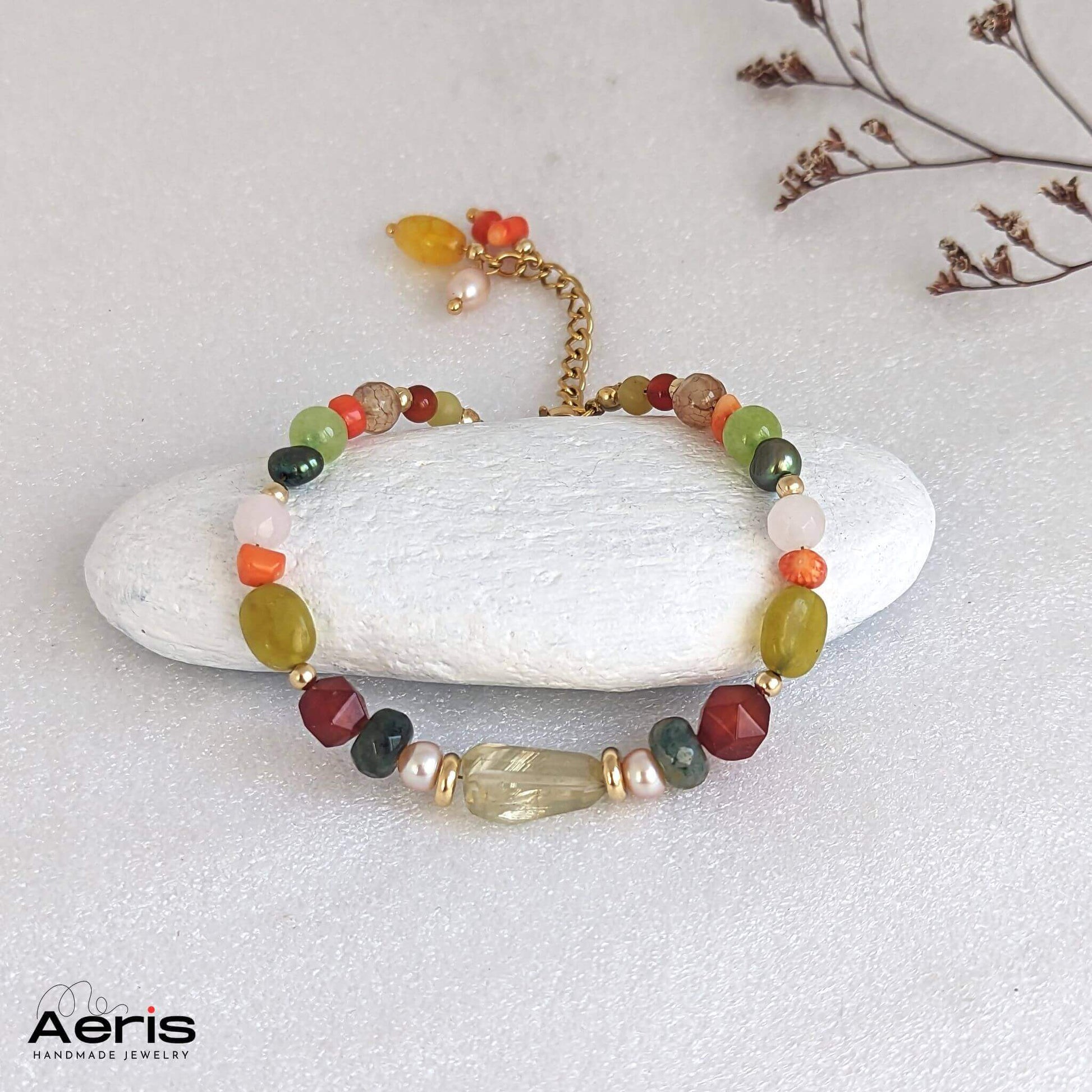 Bratara cu margele multicolore din pietre semipretoase