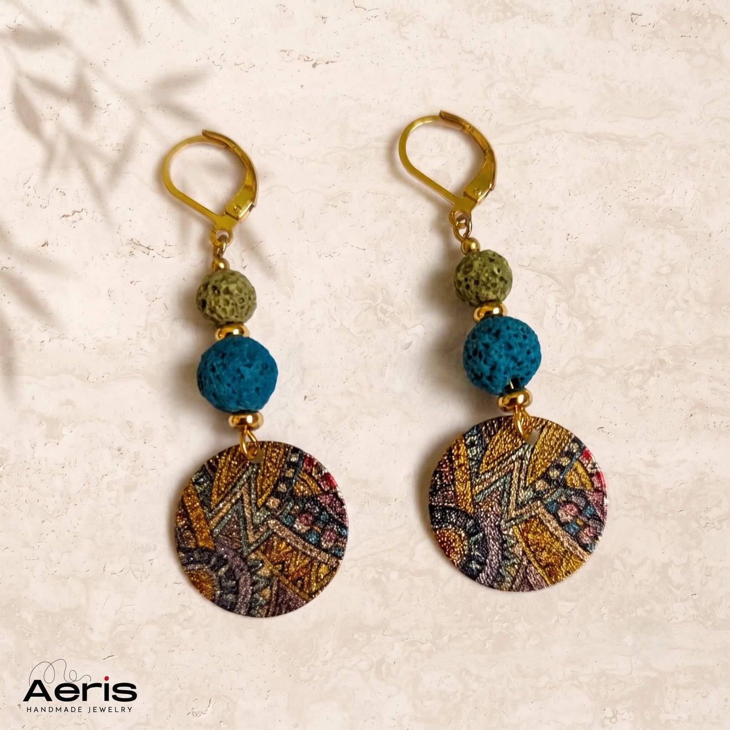 Cercei multicolori boho chic cu tortite leverback din inox auriu