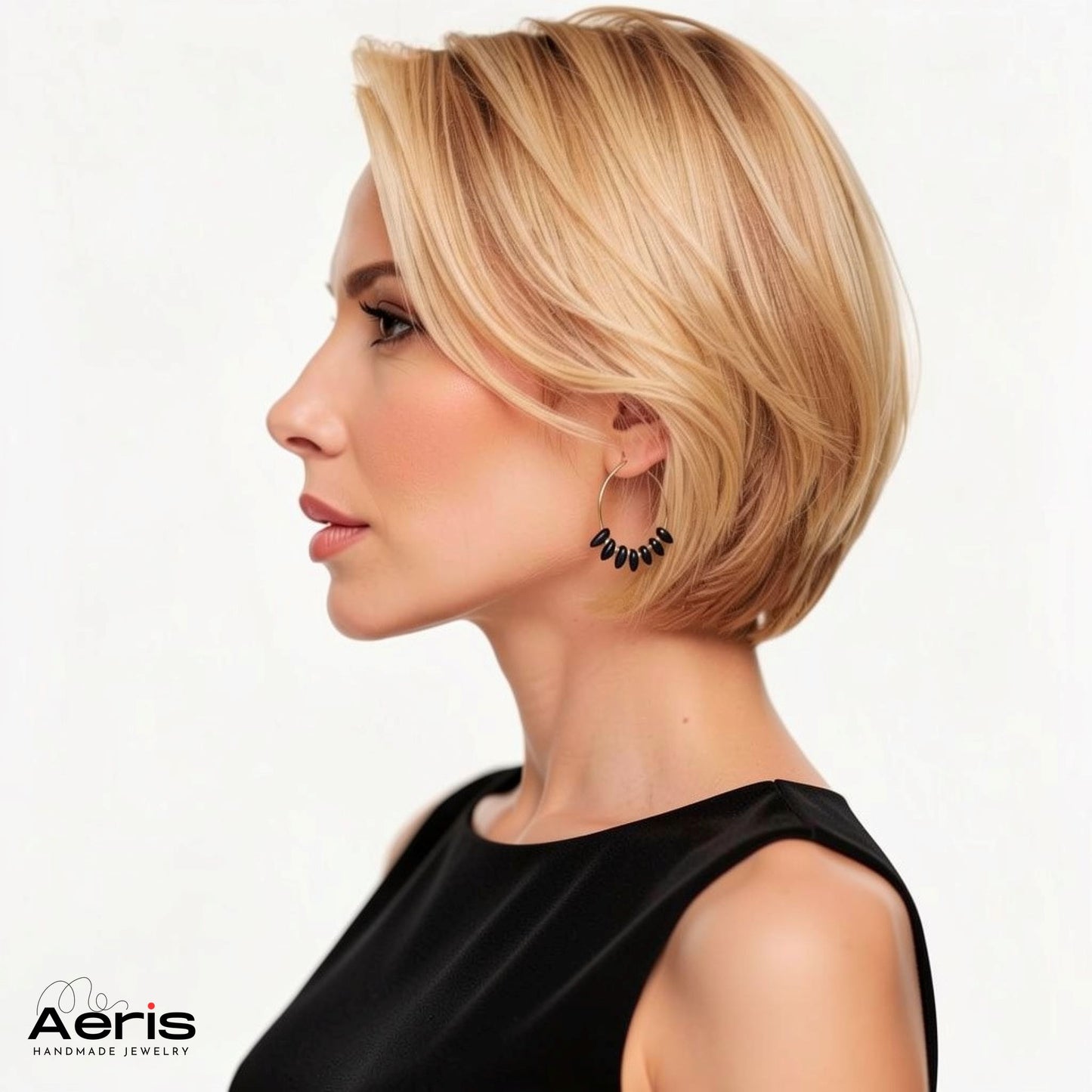 Cercei creole cu margele de sticla negre, confortabili si eleganti