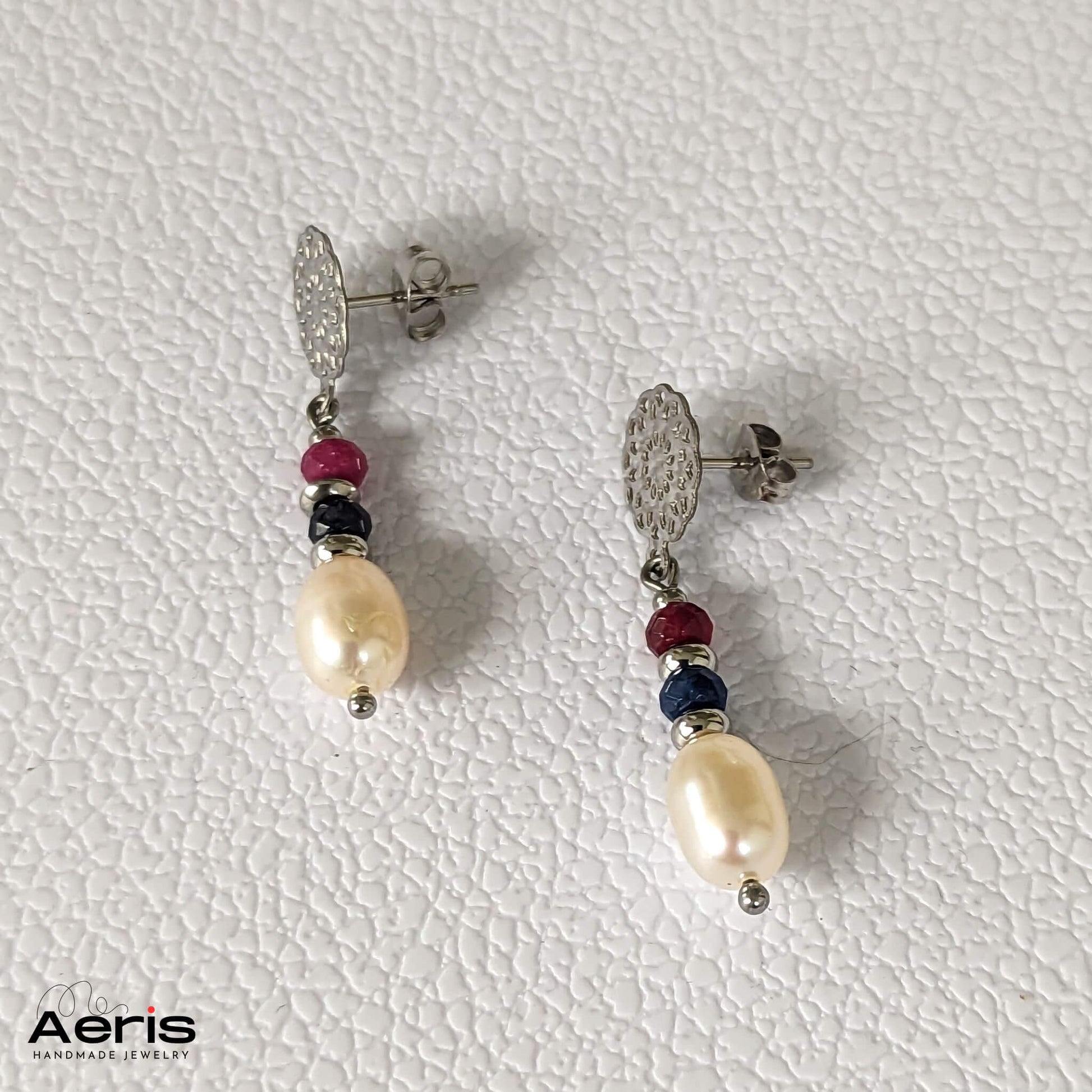 Cercei handmade cu agate colorate si perle