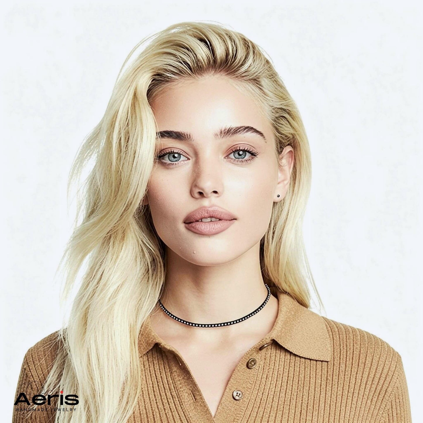 Choker minimalist pe model
