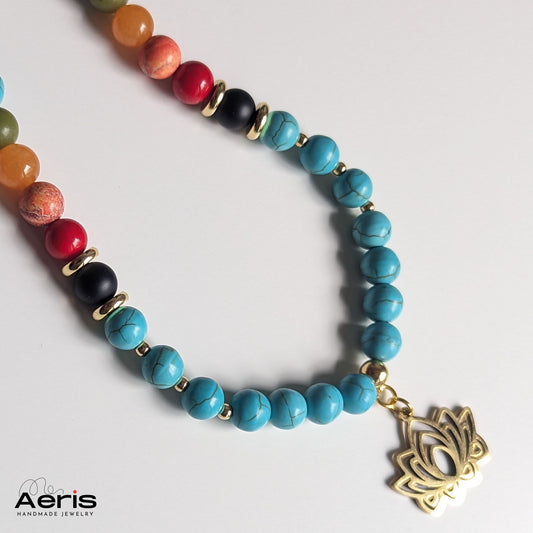 Colier mala cu charm floare de lotus aurie