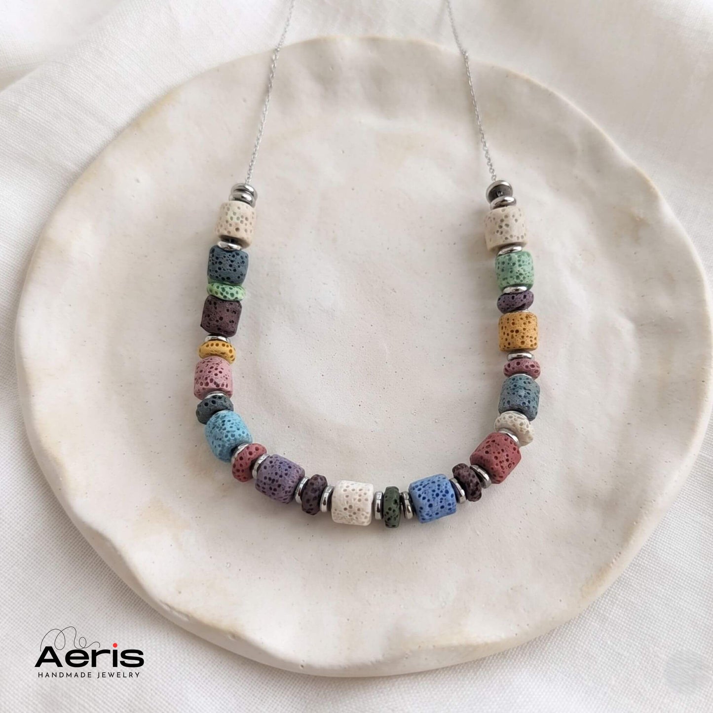 Colier multicolor din margele cilindrice de lava colorata si accesorii din inox
