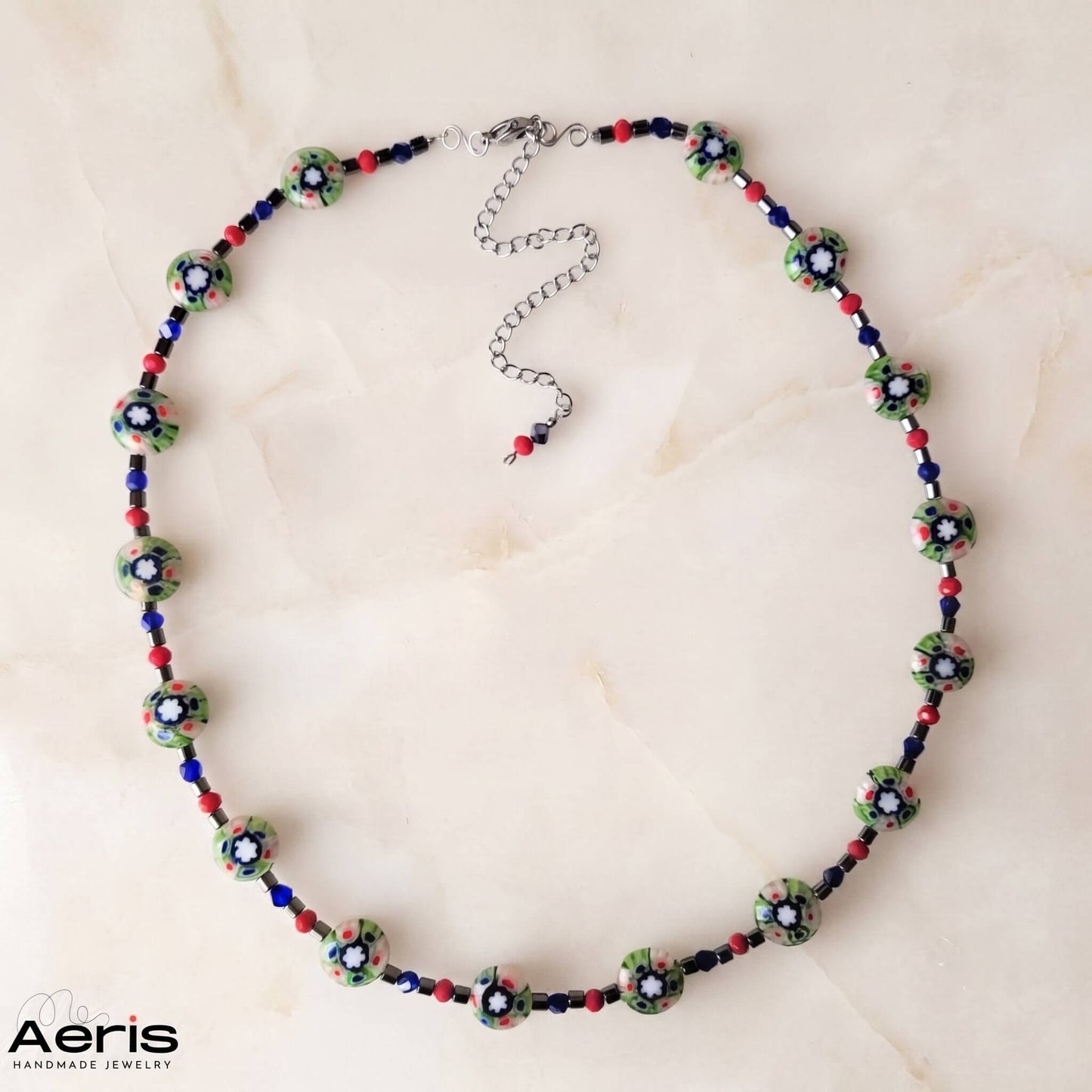 Colier handmade multicolor din margele millefiori si cristale 