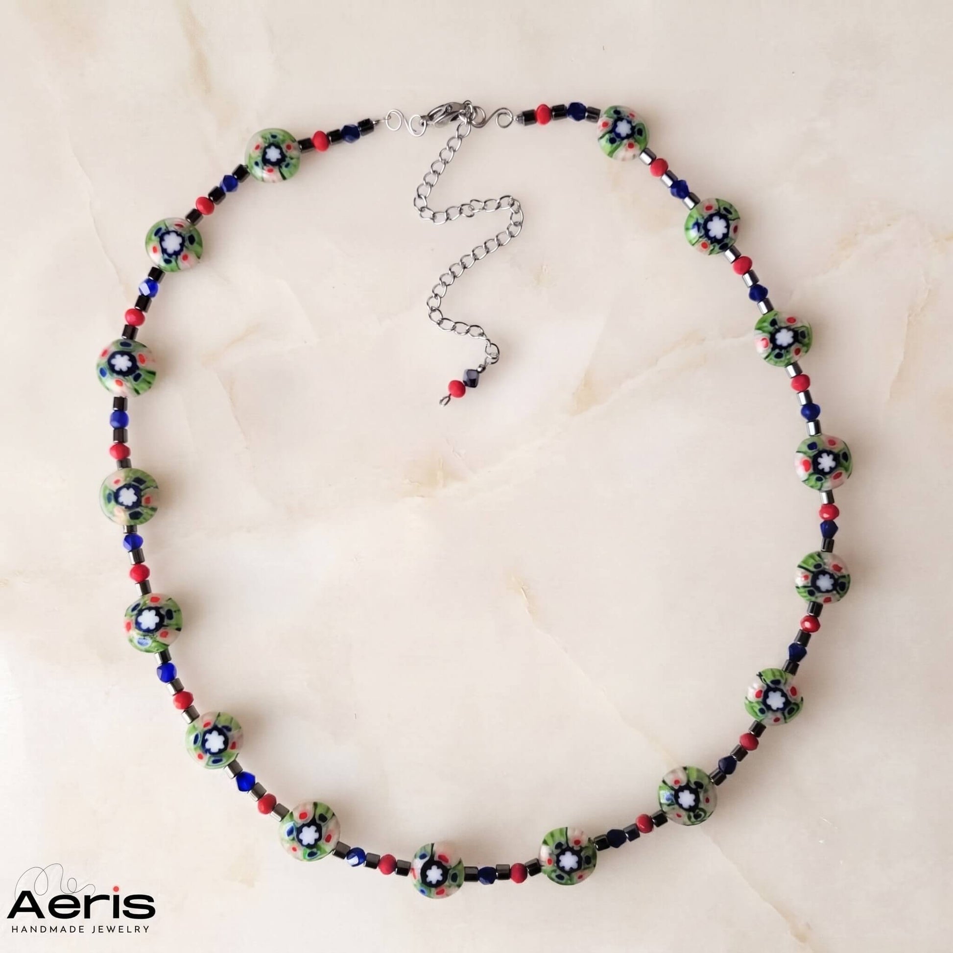 Colier handmade multicolor din margele millefiori si cristale 