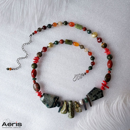 Colier multicolor din pietre naturale