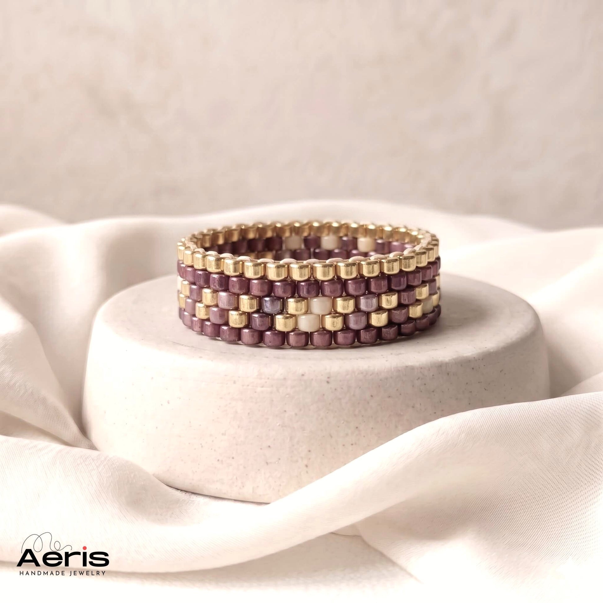 Inel lat multicolor cu margele japoneze, stil boho chic