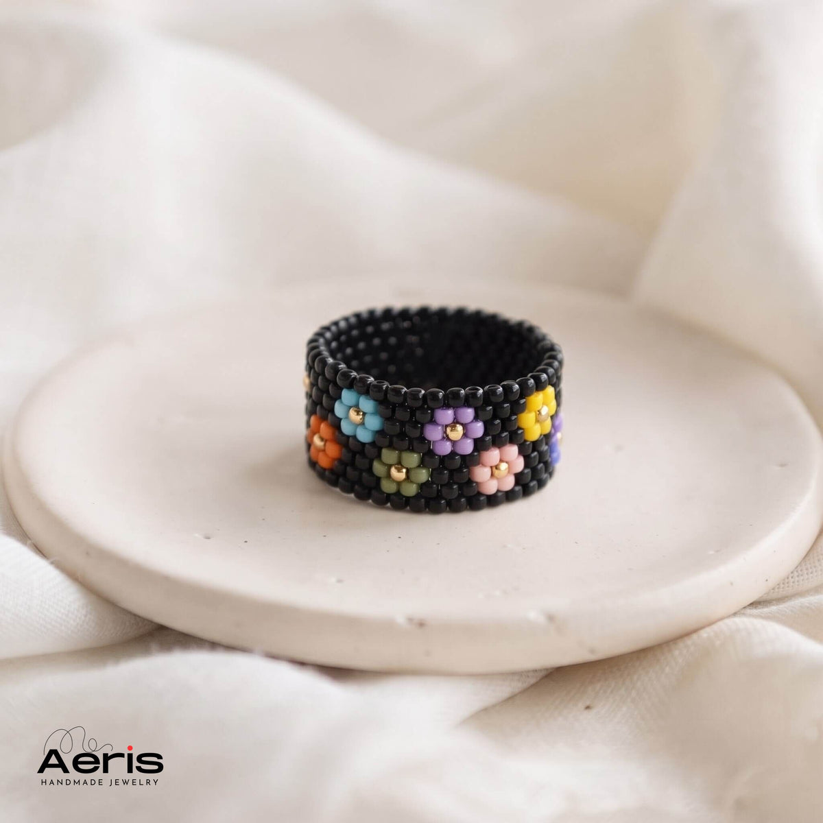 Inel handmade cu motive florale